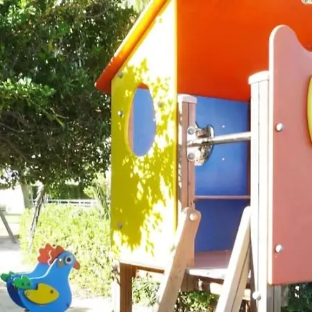 Familiar Con Jardines Privados, Appartement